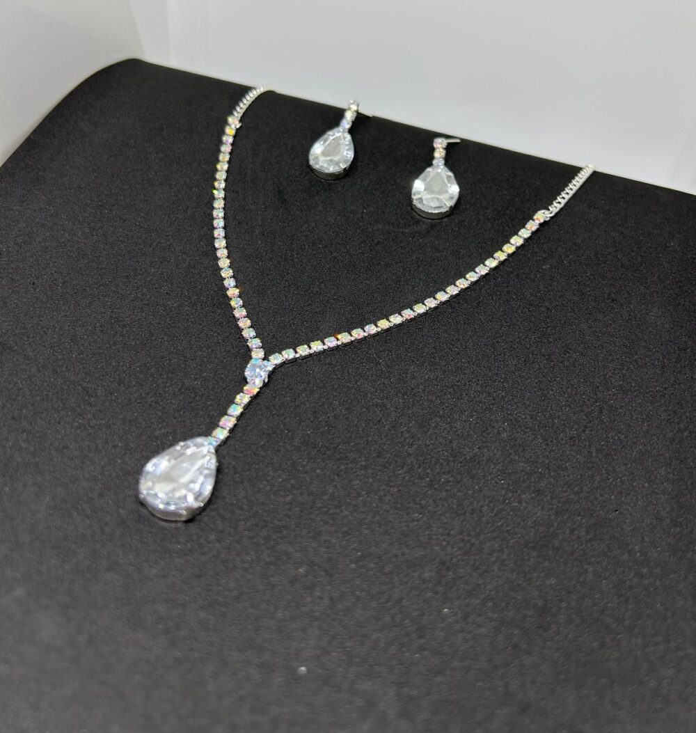Ocean Crystal Drop Necklace Set - Image 3