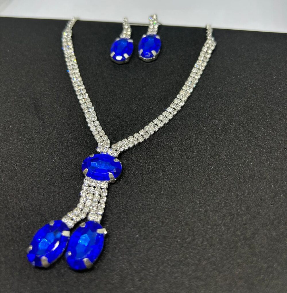 Radiant Elegance Layered Necklace Set - Image 2