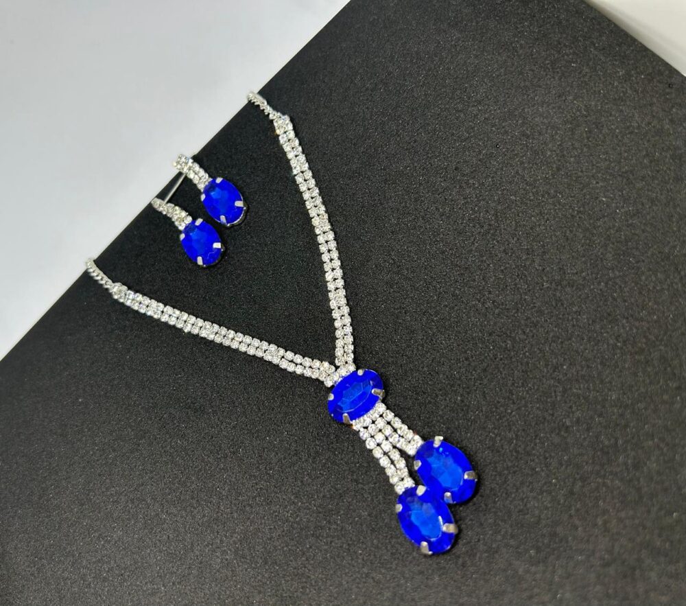 Radiant Elegance Layered Necklace Set
