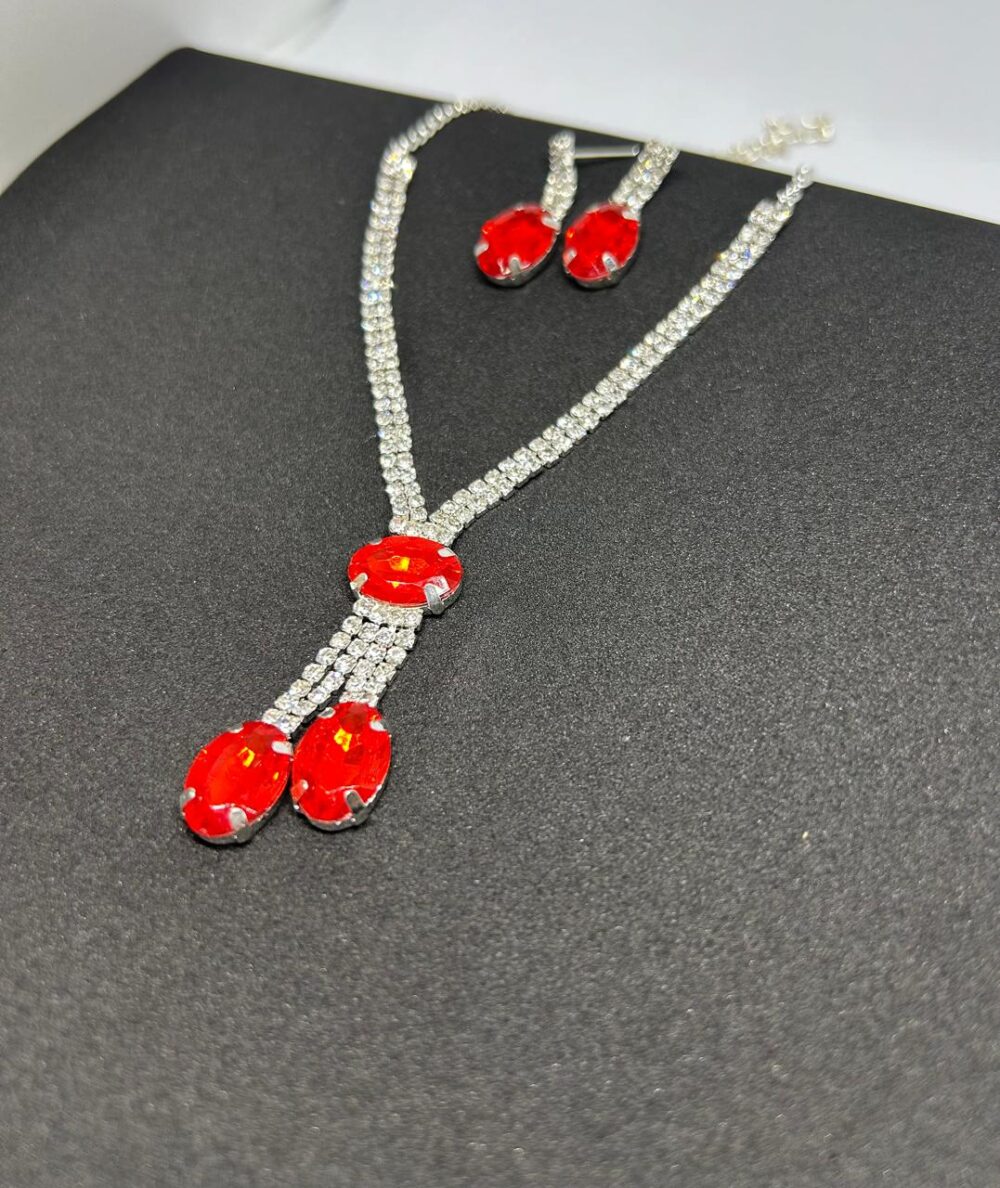 Radiant Elegance Layered Necklace Set - Image 3