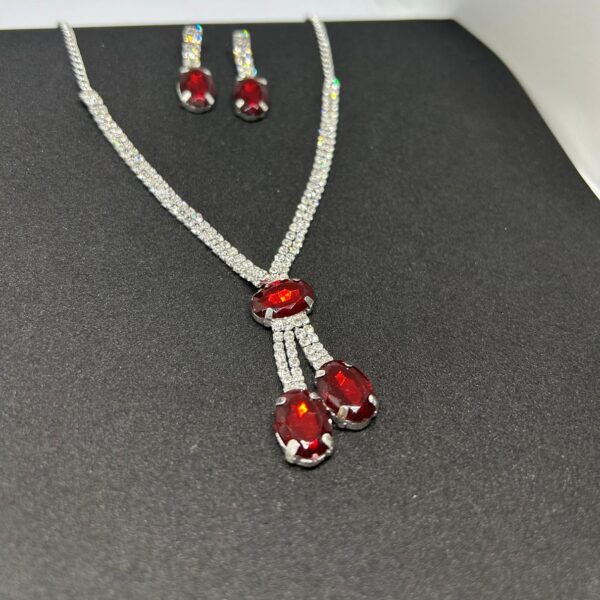 Radiant Elegance Layered Necklace Set