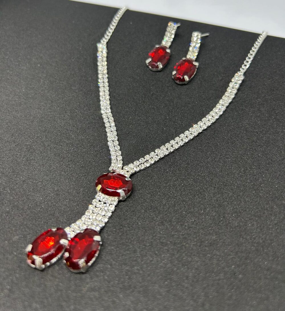 Radiant Elegance Layered Necklace Set - Image 2